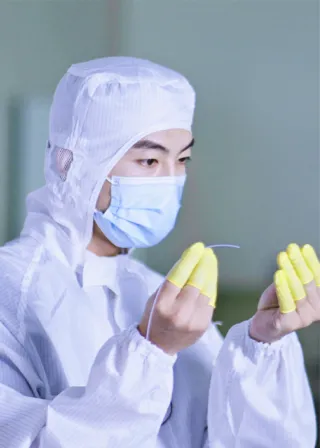 邦德激光公司员工